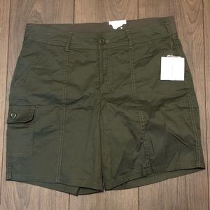 NWT Croft & Barrow green shorts